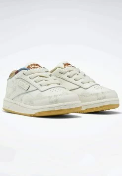 Reebok Classic CLUB C 85 KUNG FU PANDA - Baskets basses Bon Rapport Coût-Efficacité sneakers rond unisex -Reebok Soldes Boutique 9c1cb1384f2340d6bb3699f665bc53c7