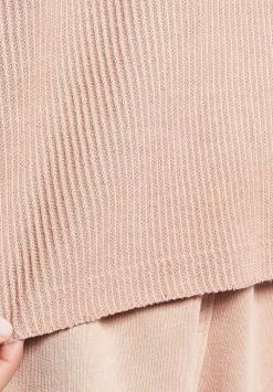 Reebok Classic Prix Distinctifs T-shirt basique t-shirts et tops col rond femme 14 Reebok Classic Prix Distinctifs T-shirt basique t-shirts et tops col rond femme -Reebok Soldes Boutique 9da0368dc5864e80b27a198048ebf2ea