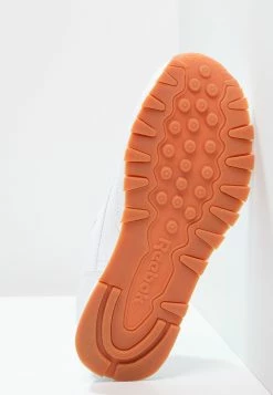 Reebok Classic CLASSIC LEATHER LOW-CUT DESIGN SHOES - Baskets basses Prix Avantageux baskets & sneakers rond unisex -Reebok Soldes Boutique 9f531e1fe4eb497a9c6fae1ee0564780