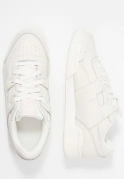 Reebok Classic Prix Allégé WORKOUT PLUS VINTAGE - Baskets basses sneakers rond femme 12 Reebok Classic Prix Allégé WORKOUT PLUS VINTAGE - Baskets basses sneakers rond femme -Reebok Soldes Boutique a4d20c33ef8e47e7859867aca5beb60a