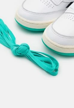 Reebok Classic Bonne Qualité CLUB C REVENGE UNISEX - Baskets basses sneakers rond 13 Reebok Classic Bonne Qualité CLUB C REVENGE UNISEX - Baskets basses sneakers rond -Reebok Soldes Boutique a7e22283e0a341aba03f9a36f1285c52