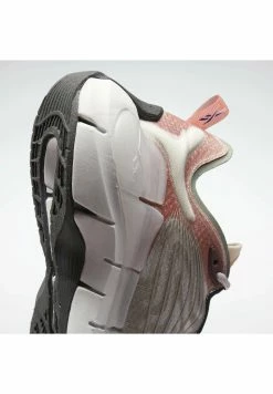 Prix Incroyables Reebok Classic ZIG KINETICA II - Baskets basses sneakers rond femme -Reebok Soldes Boutique a860c7e3ce674b17b6c0914a44143880