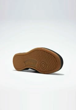 Reebok Classic Baskets basses 50% Off De Vente baskets & sneakers rond unisex -Reebok Soldes Boutique aa71354ec78a4235ae1904fc121aa209