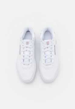 Prix Équitable Reebok Classic CLUB C DOUBLE GEO - Baskets basses sneakers rond femme -Reebok Soldes Boutique b10bf45ce86a45e0a7426ae284ad46c8