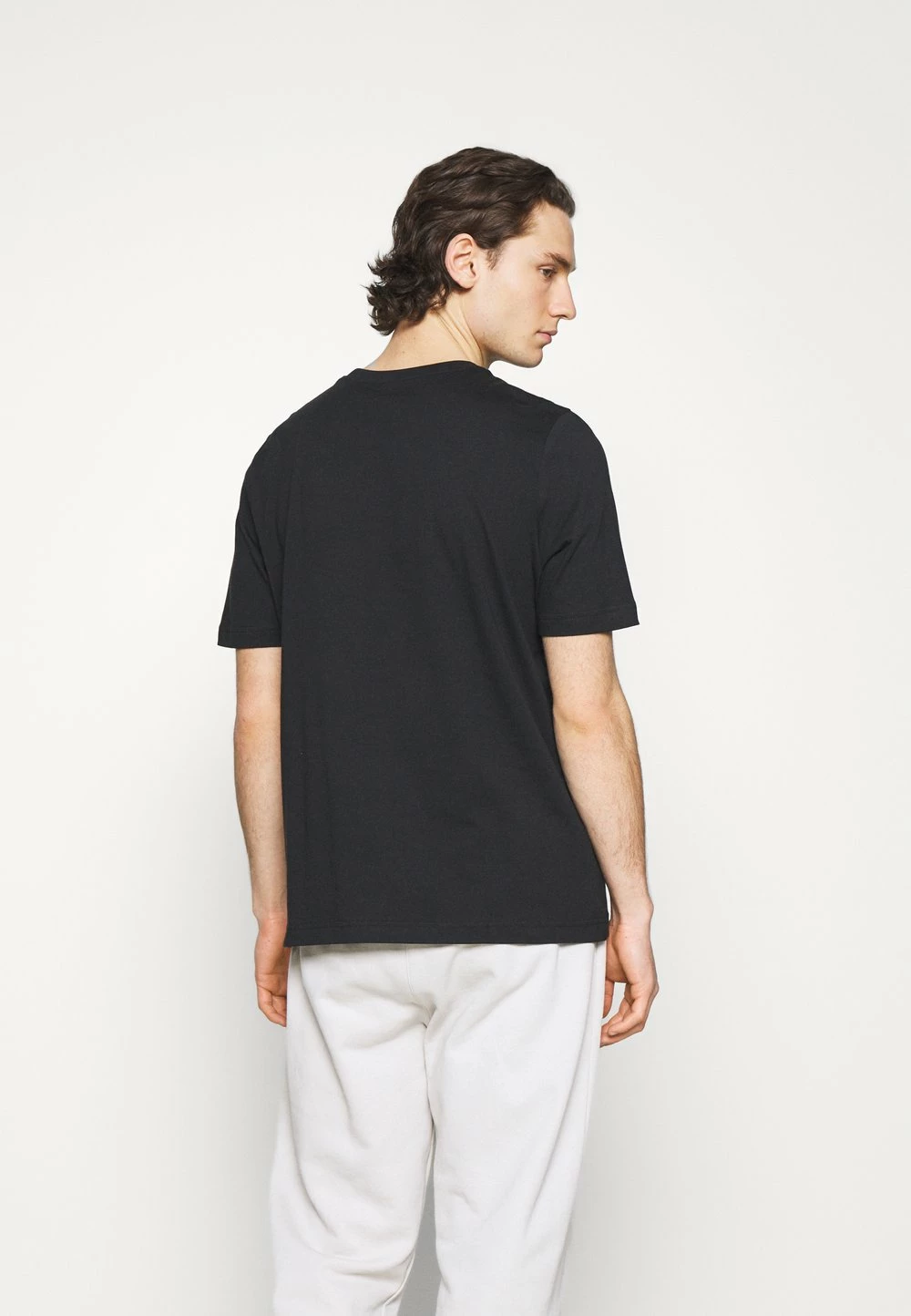 Réduction Reebok Classic VECTOR TEE - T-shirt imprimé t-shirts & polos col rond homme 5 Réduction Reebok Classic VECTOR TEE - T-shirt imprimé t-shirts & polos col rond homme – Image 3