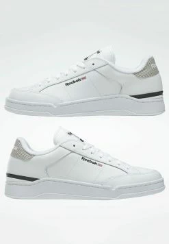 Reebok Classic Baskets basses Un Tarif Préférentiel baskets & sneakers rond unisex -Reebok Soldes Boutique b7d4d54bae9549948e7213fb6c149d38