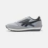 Reebok Classic Réduction CL - Baskets basses sneakers rond homme -Reebok Soldes Boutique b7fdaf642149497d83da9b0350945a9a