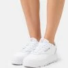 Prix Équitable Reebok Classic CLUB C DOUBLE GEO - Baskets basses sneakers rond femme 2 Prix Équitable Reebok Classic CLUB C DOUBLE GEO - Baskets basses sneakers rond femme -Reebok Soldes Boutique b820d22f12624a619559551c3452008b