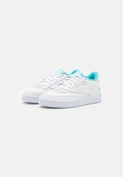 Prix Usine Reebok Classic CLUB C 85 - Baskets basses baskets & sneakers rond femme 9 Prix Usine Reebok Classic CLUB C 85 - Baskets basses baskets & sneakers rond femme -Reebok Soldes Boutique b850d4c41ef1429caf2173a20267b0cf