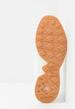 Reebok Classic Qualité Excellente TORCH HEX CHUNKY SHOES - Baskets basses baskets & sneakers rond unisex -Reebok Soldes Boutique bb0790cbafc84739a30f6720f735225c