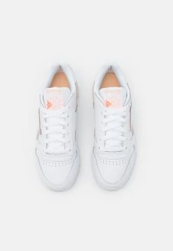 Reebok Classic Meilleure qualité CLASSIC - Baskets basses baskets & sneakers rond femme -Reebok Soldes Boutique bb44f4019aa542e6ba5f4f4baae2deba