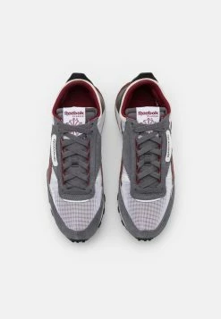 Reebok Classic Prix Incroyables CL LEGACY - Baskets basses baskets & sneakers rond unisex 13 Reebok Classic Prix Incroyables CL LEGACY - Baskets basses baskets & sneakers rond unisex -Reebok Soldes Boutique c379c323d2bd4f0e811d295463e2f59f