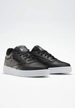 Discount En Ligne Reebok Classic CLUB C 85 SHOES - Baskets basses baskets & sneakers femme femme -Reebok Soldes Boutique c3b1410588f24227817ab4bf034dadd1