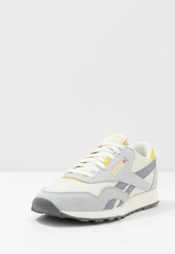 Prix Jamais Vus Reebok Classic Baskets basses sneakers rond unisex -Reebok Soldes Boutique c5163098b09c43fa992b2dffd8b6f5bc