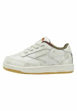 Reebok Classic CLUB C 85 KUNG FU PANDA - Baskets basses Bon Rapport Coût-Efficacité sneakers rond unisex