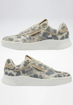 Vendre-Réclame Reebok Classic CLUB C LEGACY - Baskets basses baskets & sneakers rond femme -Reebok Soldes Boutique d03a093e8b9b4fbd818d39c760fabdea