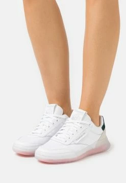 Qualité Supérieure Reebok Classic CLUB C LEGACY - Baskets basses sneakers rond femme
