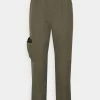 Reebok Classic CAMPING PANT - Pantalon cargo En promotion pantalons normale homme