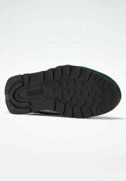 Reebok Classic CLASSIC LEATHER SHOES - Baskets basses Se Vend Bas Prix sneakers rond enfant -Reebok Soldes Boutique d9f5d07e851545378f1e0fa00eba046c