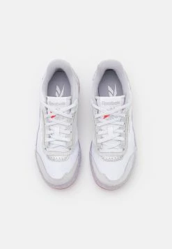 Reebok Classic Prix Abordable CLUB C LEGACY - Baskets basses sneakers rond femme -Reebok Soldes Boutique daf90456fb6547fb8935fa22f1fd11dd