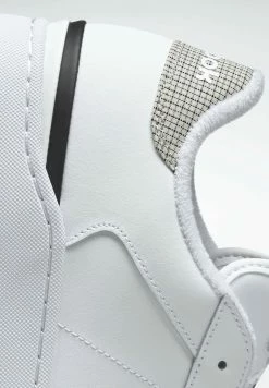 Reebok Classic Baskets basses Un Tarif Préférentiel baskets & sneakers rond unisex -Reebok Soldes Boutique dd98d6e48b9d49d6a9c68f5fed8bf6a0