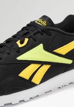 Reebok Classic RAPIDE - Baskets basses Prix Compétitif sneakers rond unisex -Reebok Soldes Boutique de81b5cdb19347a3991a9f9b3f96acf7