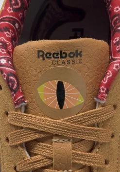 Vendre Reebok Classic JURASSIC PARK CLUB - Baskets basses chaussures fitness enfant -Reebok Soldes Boutique e0336b603db04492baa4c7a7c77d0b2a