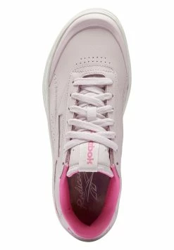 Reebok Classic Prix Compétitif CLUB C DOUBLE - Baskets basses sneakers rond femme -Reebok Soldes Boutique e3d7c7f1a78c445aba830aa38ac7f125