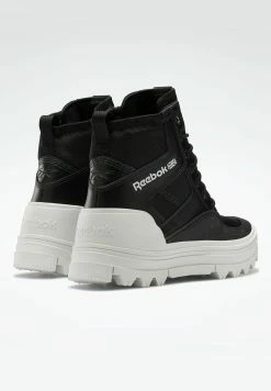 Vendre-Réclame Reebok Classic Baskets montantes baskets & sneakers rond femme 13 Vendre-Réclame Reebok Classic Baskets montantes baskets & sneakers rond femme -Reebok Soldes Boutique e645a0f65fdf4b689ae1b945795ae6da