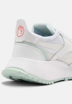 Reebok Classic Prix Dégriffé CL LEGACY UNISEX - Baskets basses sneakers rond -Reebok Soldes Boutique e82e6cf4e8844df2b8f840d09581b8fa