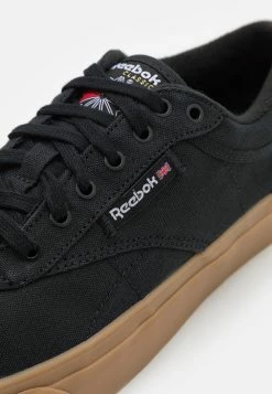 Garantie De Qualité 100% Reebok Classic CLUB C COAST UNISEX - Baskets basses sneakers rond -Reebok Soldes Boutique e9407dd11a834580a4253381ac39c9c3