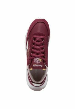 Prix Distinctifs Reebok Classic Baskets basses baskets & sneakers fitness femme -Reebok Soldes Boutique ed1fdc9e7c1e4e28a738c4243cd490d0