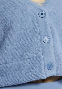 Reebok Classic Gilet Prix Préférentiel pulls et gilets boutons femme 13 Reebok Classic Gilet Prix Préférentiel pulls et gilets boutons femme -Reebok Soldes Boutique eda25bfbf35545a2a31aa5209a2bf16c