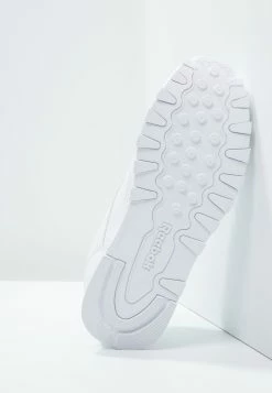 Vendre-Réclame Reebok Classic CLASSIC - Baskets basses sneakers rond unisex -Reebok Soldes Boutique ef368905c9d34151ab9f523f1620b400