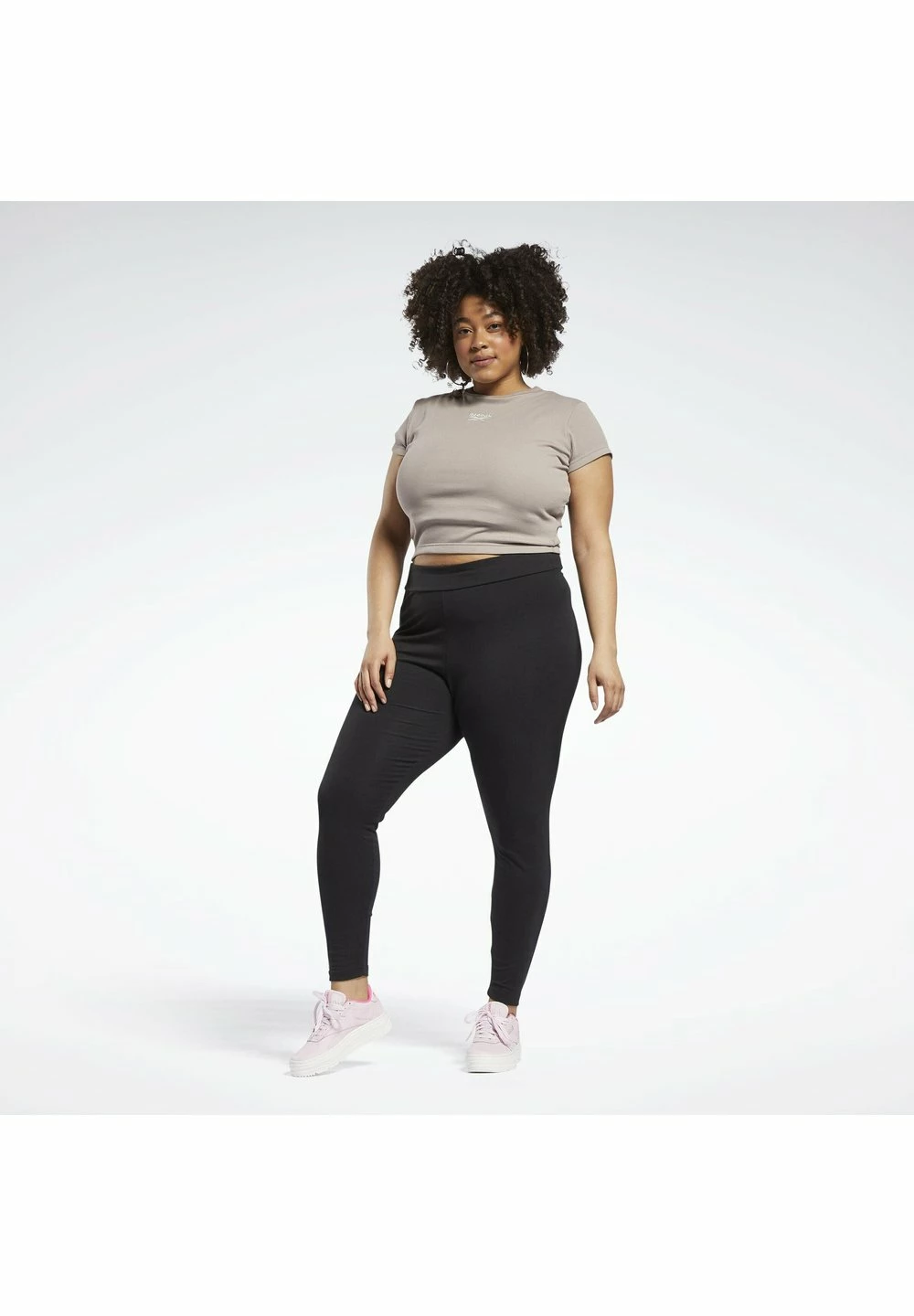 Prix Cassé Reebok Classic T-shirt imprimé vêtements fitness femme 4 Prix Cassé Reebok Classic T-shirt imprimé vêtements fitness femme – Image 2